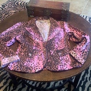 Life style Pink and Brown animal printing button jacket 🧥!